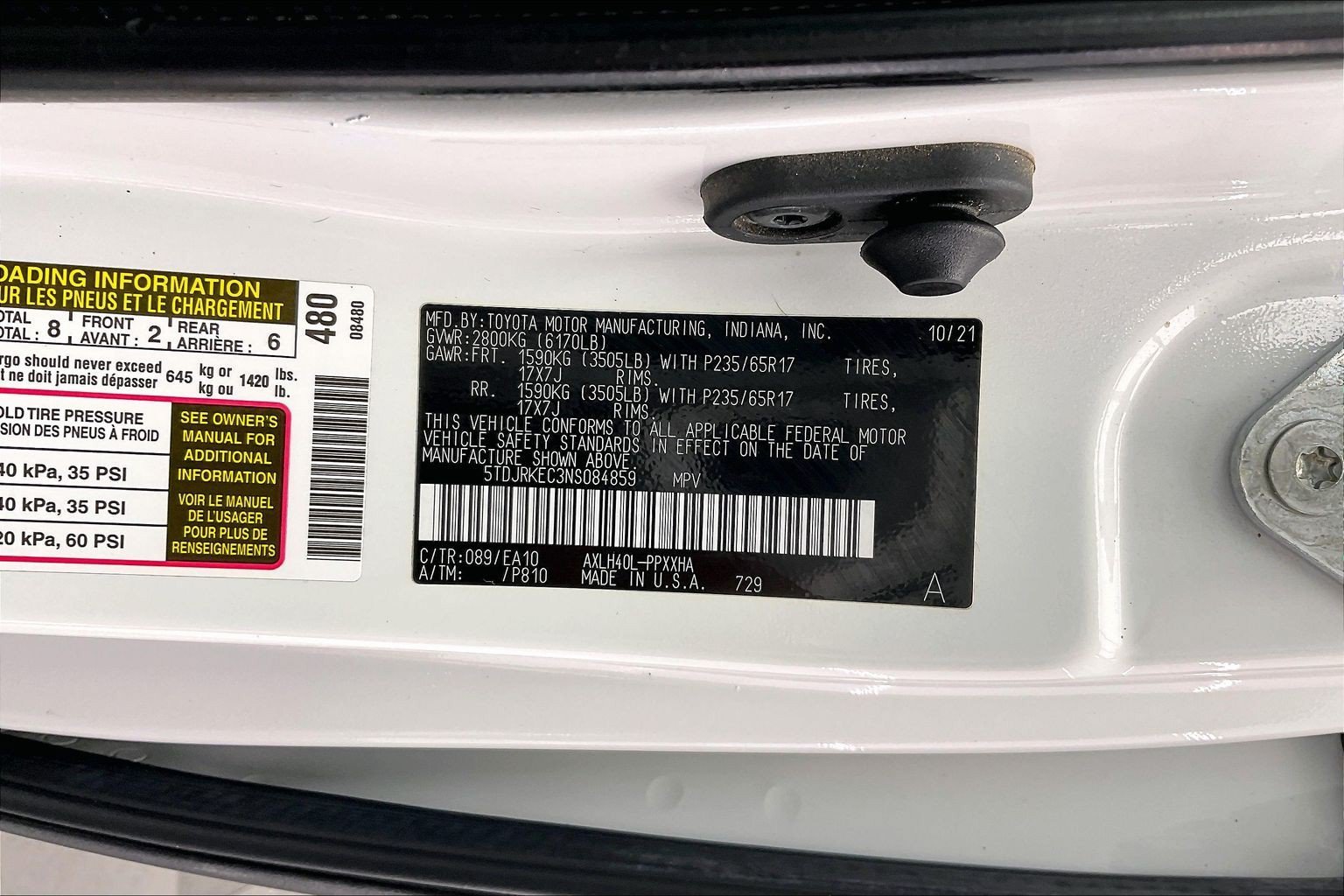 Used 2022 Wind Chill Pearl Toyota XLE image 35