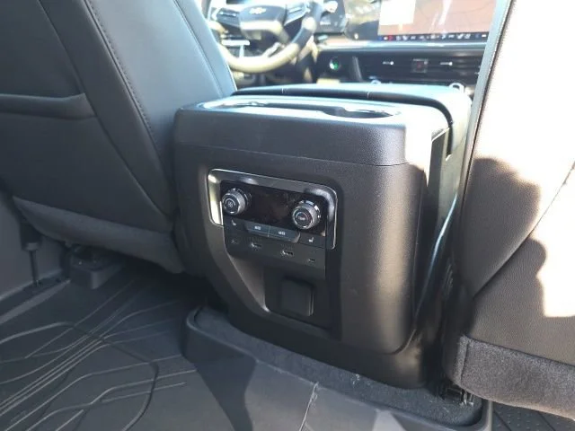 2026 Chevrolet Suburban Premier - Photo 45