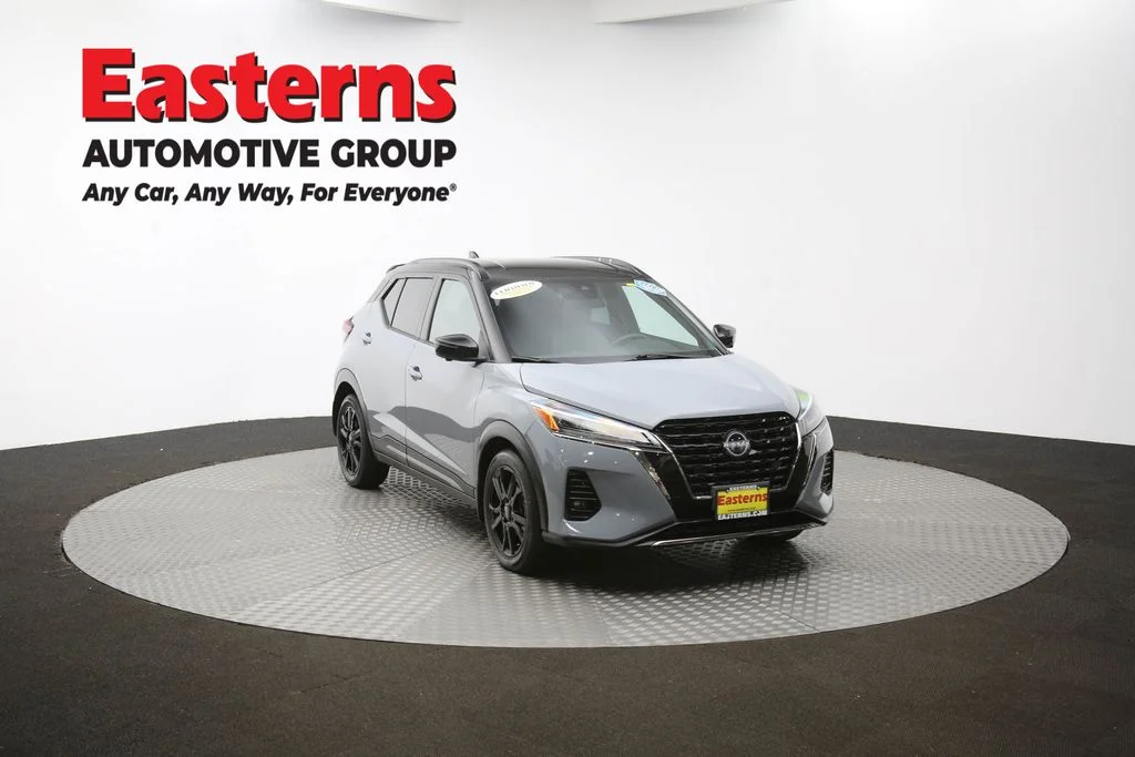 Used 2023 Gray Nissan SR image 49