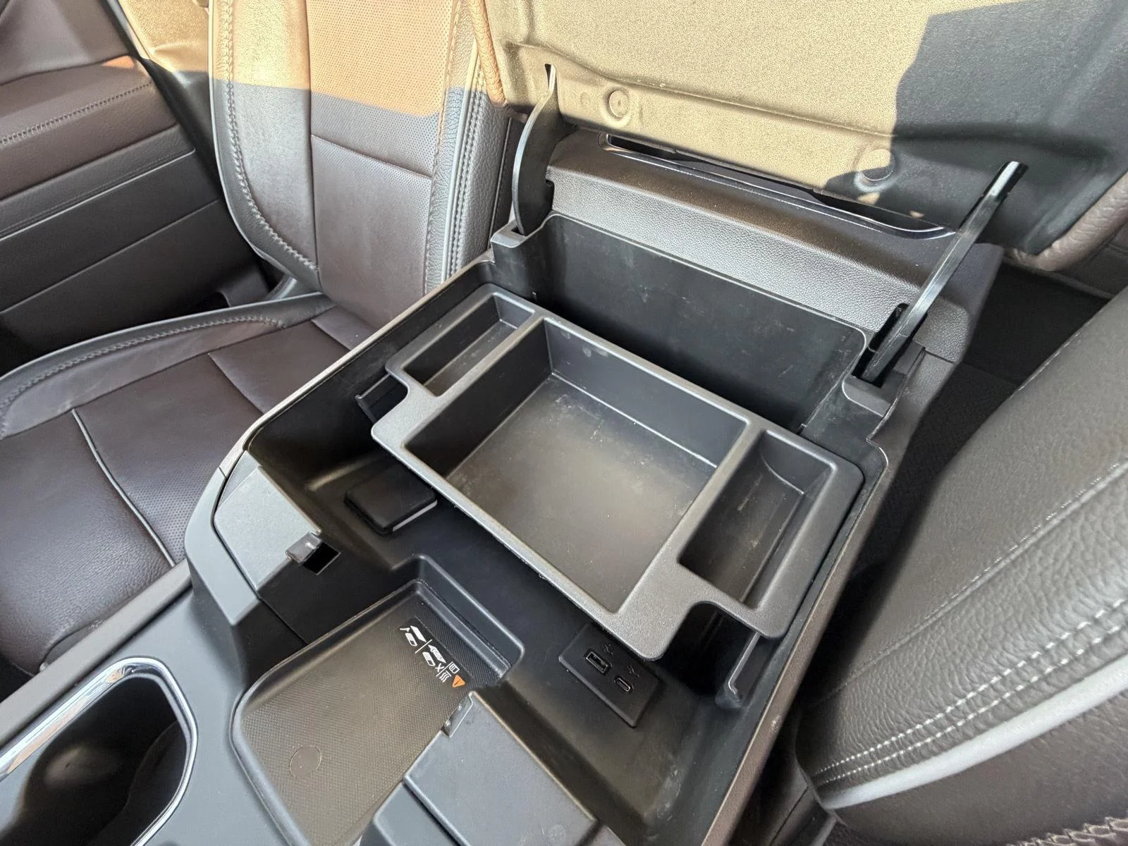 Used 2025 Onyx Black GMC Denali image 15