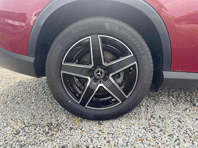 New 2026 MANUFAKTUR Patagonia Red Metallic Mercedes-Benz GLC 300 4MATIC® image 25