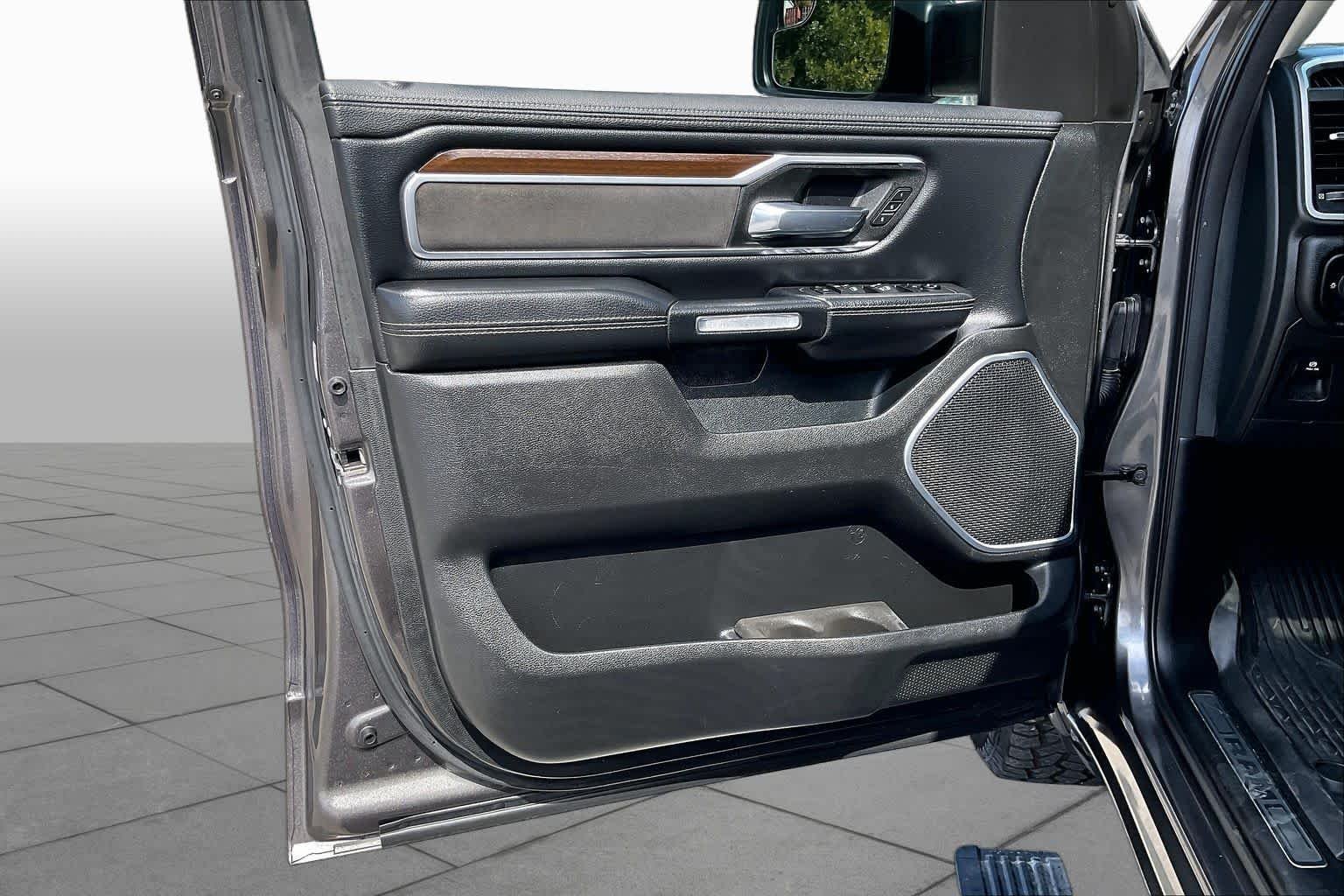 Used 2022 Granite Crystal Metallic Clearcoat Ram Laramie image 22