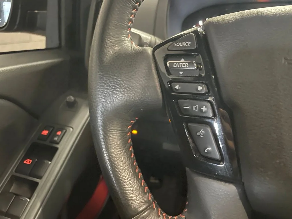 Used 2025 Gray Nissan PRO-X image 12