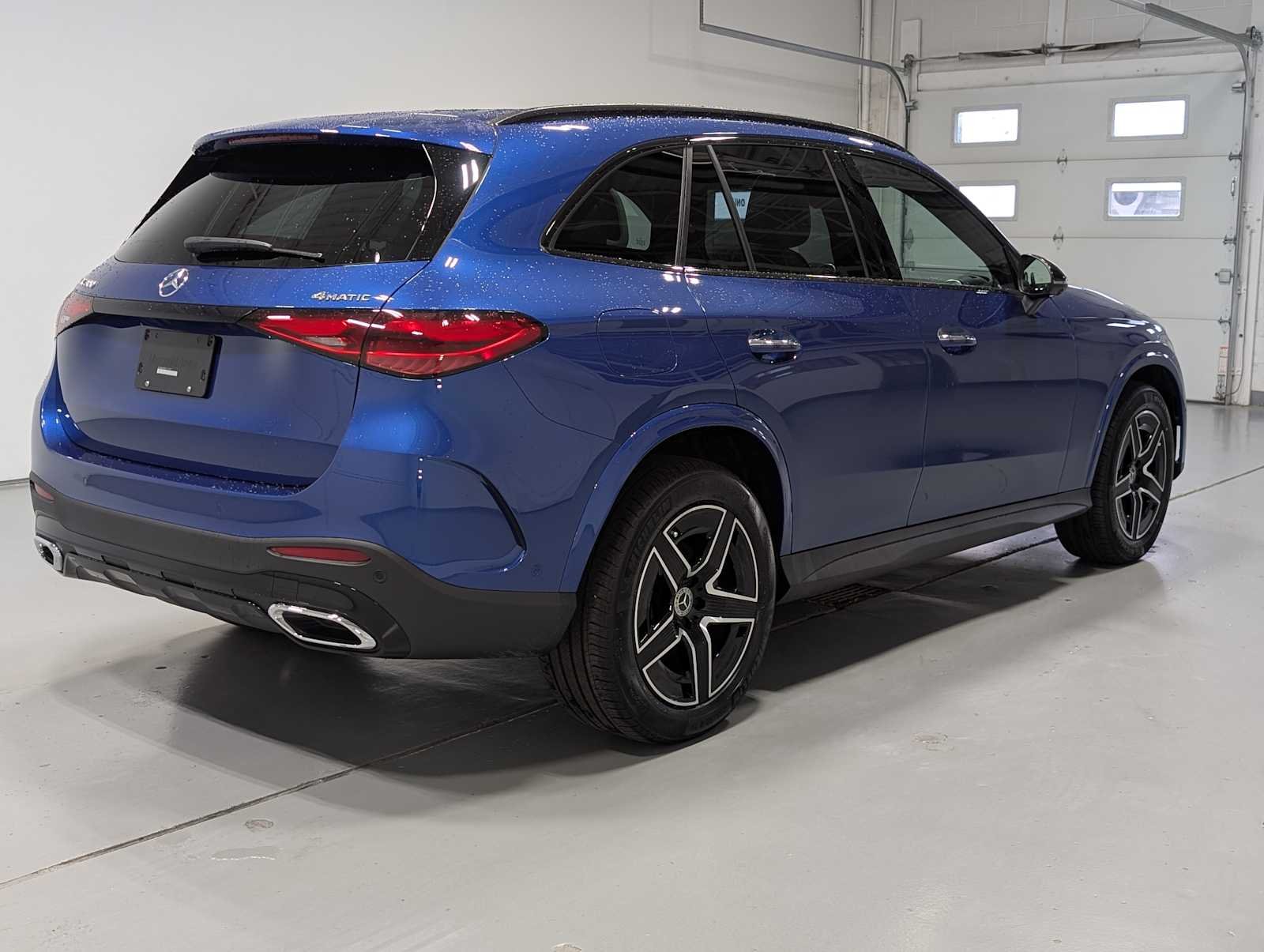 Used 2026 Starling Blue Metallic Mercedes-Benz GLC 300 image 8