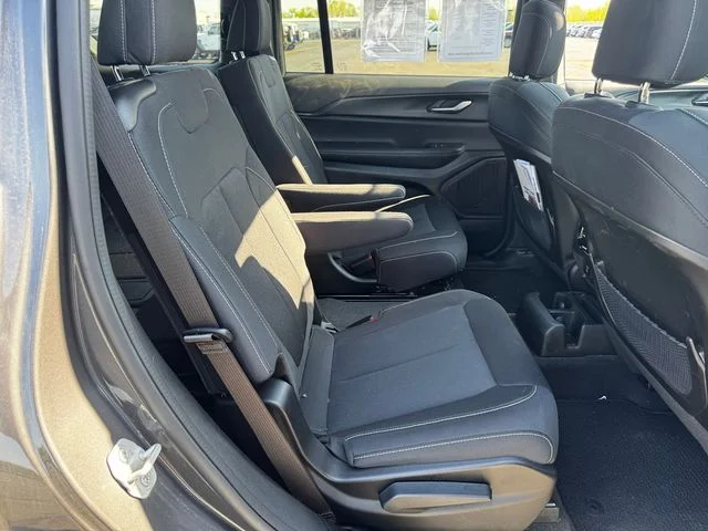 Used 2024 Gray Jeep Laredo image 16