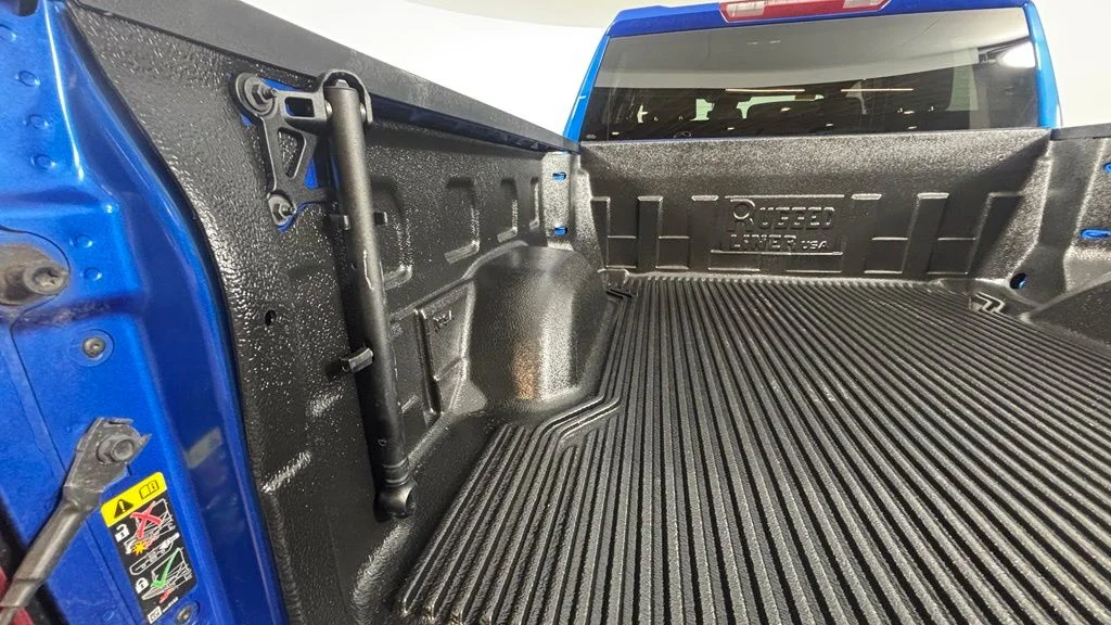 Used 2023 Blue Chevrolet Custom image 12