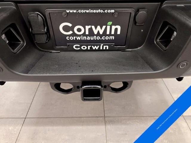 New 2027 Carbonized Gray Metallic Ford F-250® XLT image 22