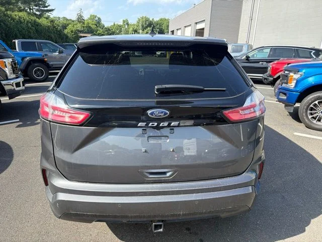 Used 2024 Gray Metallic Ford ST Line image 5