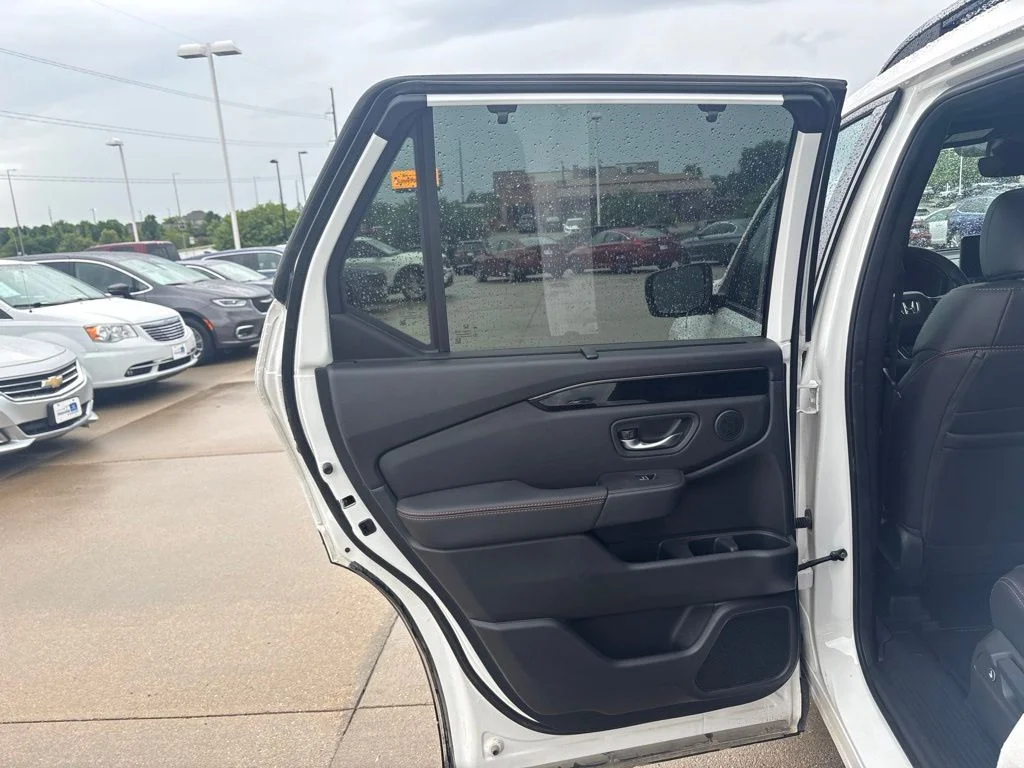 Used 2026 White Honda TrailSport image 39