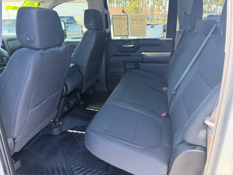 Used 2023 Silver Ice Metallic Chevrolet LT image 18