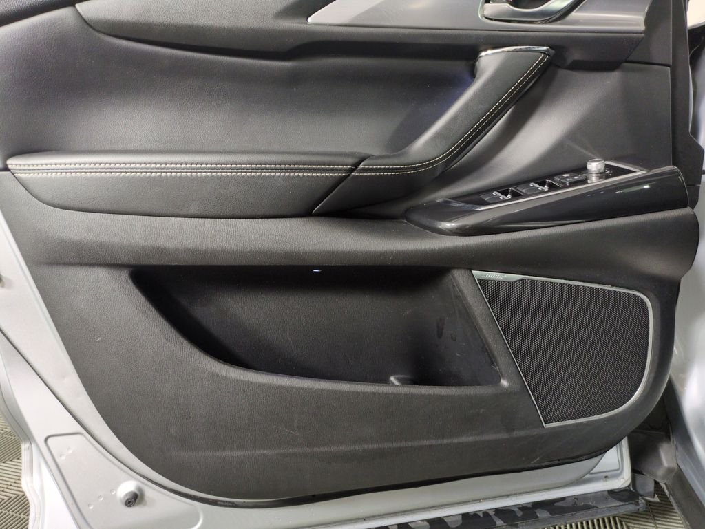 Used 2020 Sonic Silver Metallic Mazda Grand Touring image 13