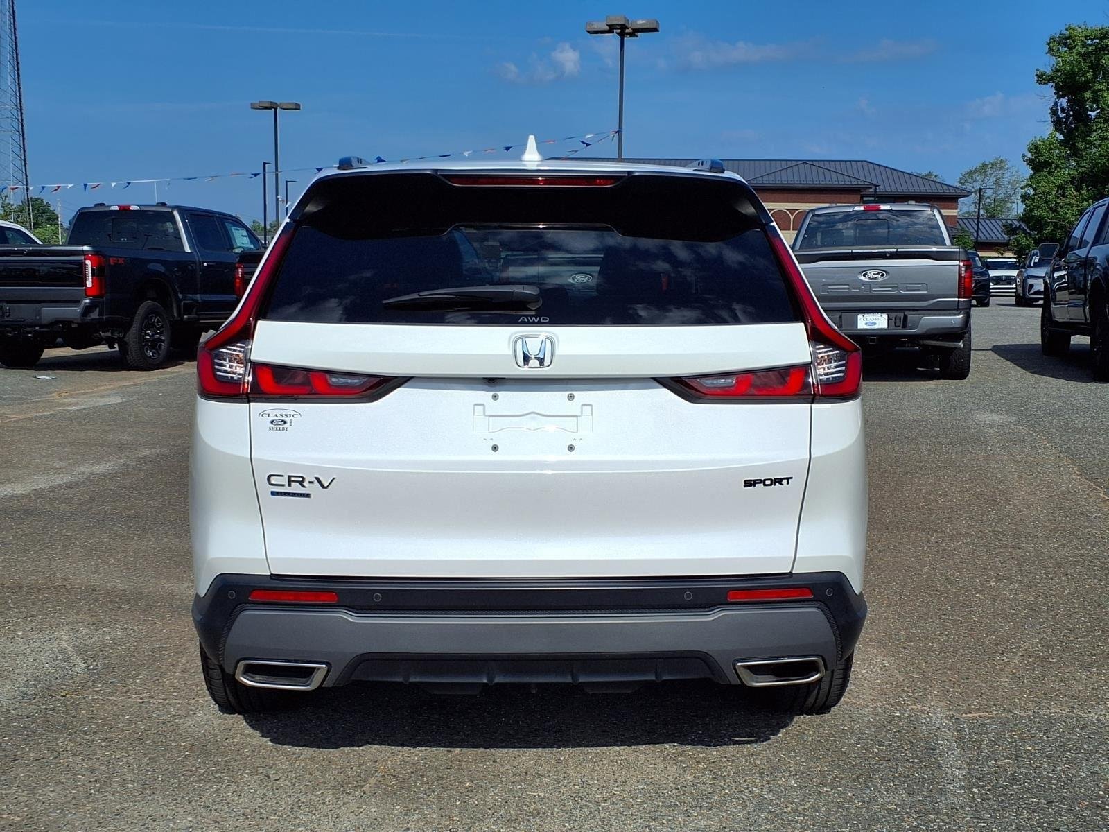 Used 2024 Platinum White Pearl Honda Sport-L image 9