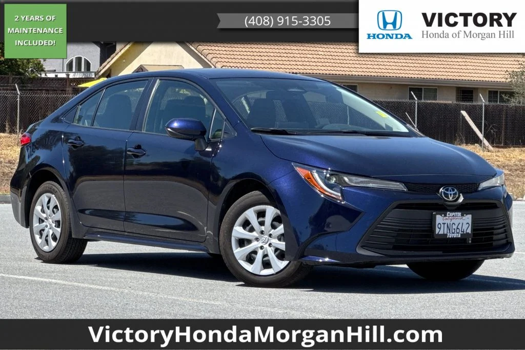 2025 Toyota Corolla LE CVT's photo