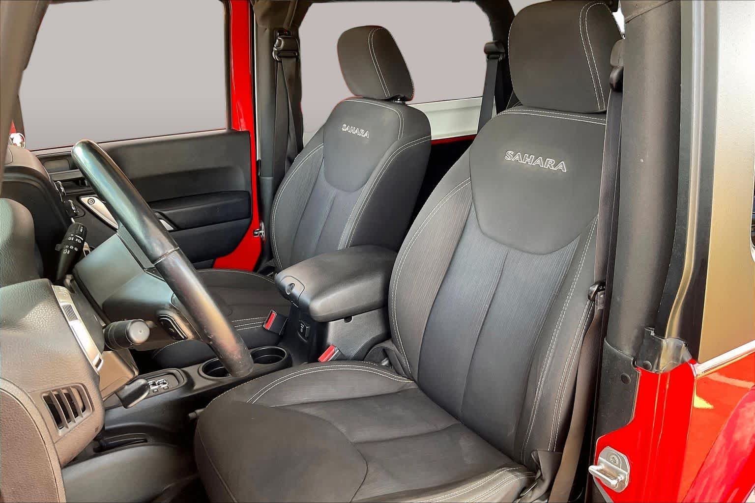 Used 2018 Firecracker Red Clearcoat Jeep Sahara image 8