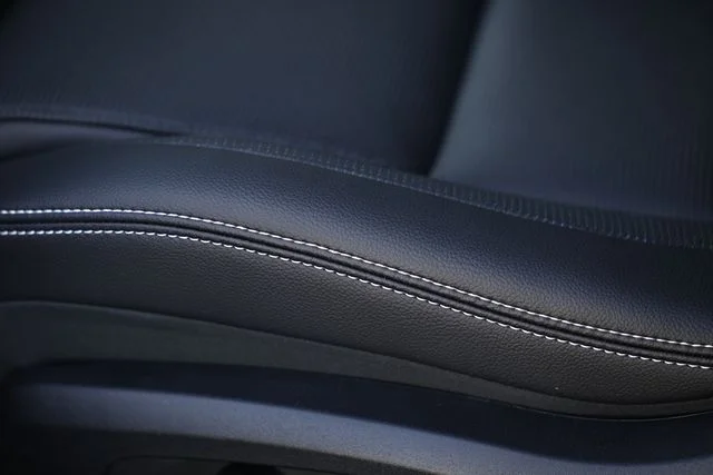 New 2024 Gray Jaguar R-Dynamic SE image 28