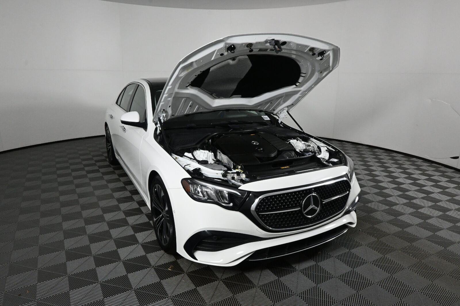 Certified Used 2025 Polar White Mercedes-Benz E 350 image 32