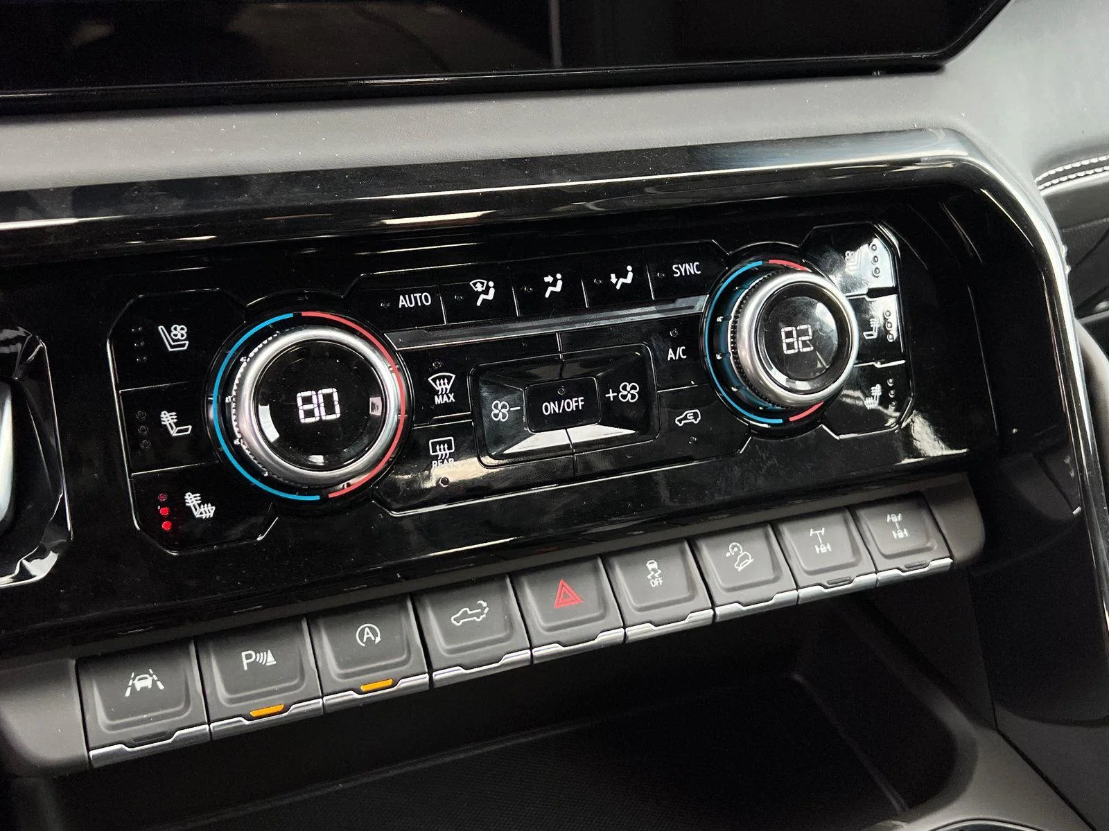 2026 GMC Sierra 1500 AT4X - Photo 22