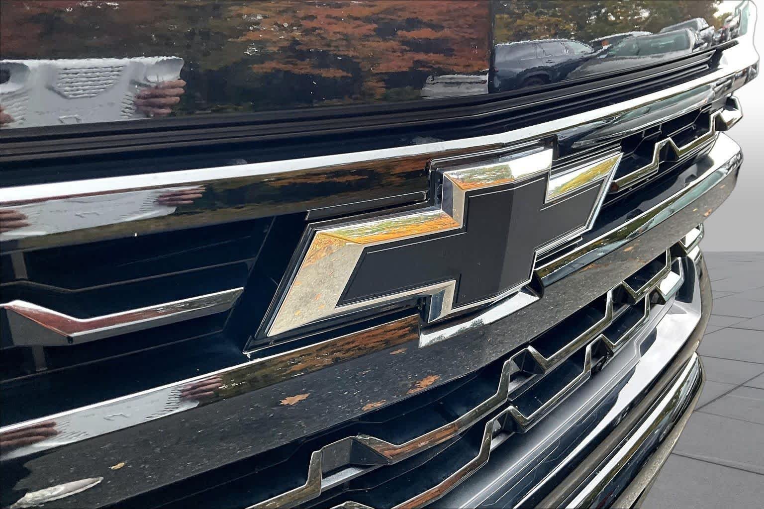 Used 2022 Black Chevrolet LT Trail Boss image 29