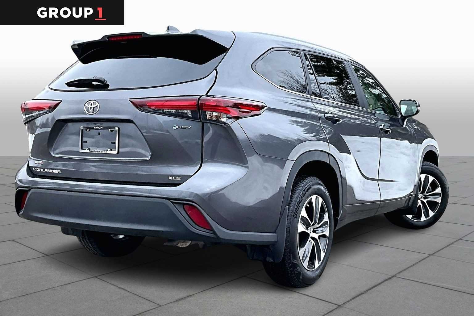 2025 Toyota Highlander XLE - Photo 13