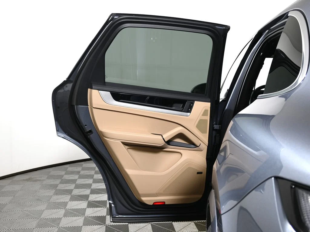 2026 Porsche Cayenne Base - Photo 34