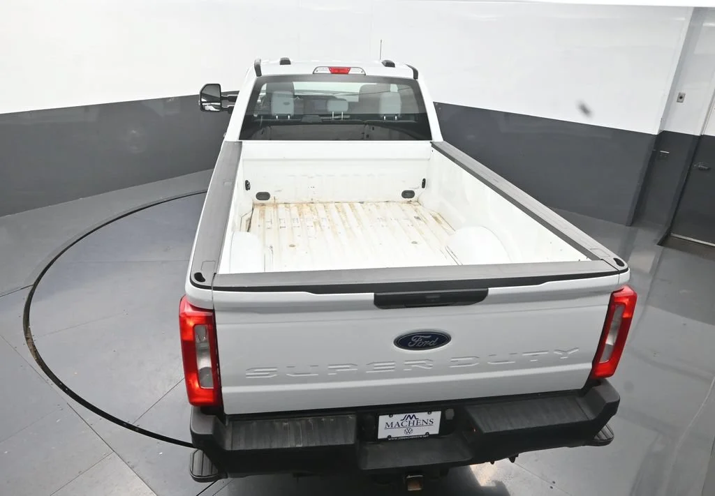 Used 2023 White Ford XL image 18
