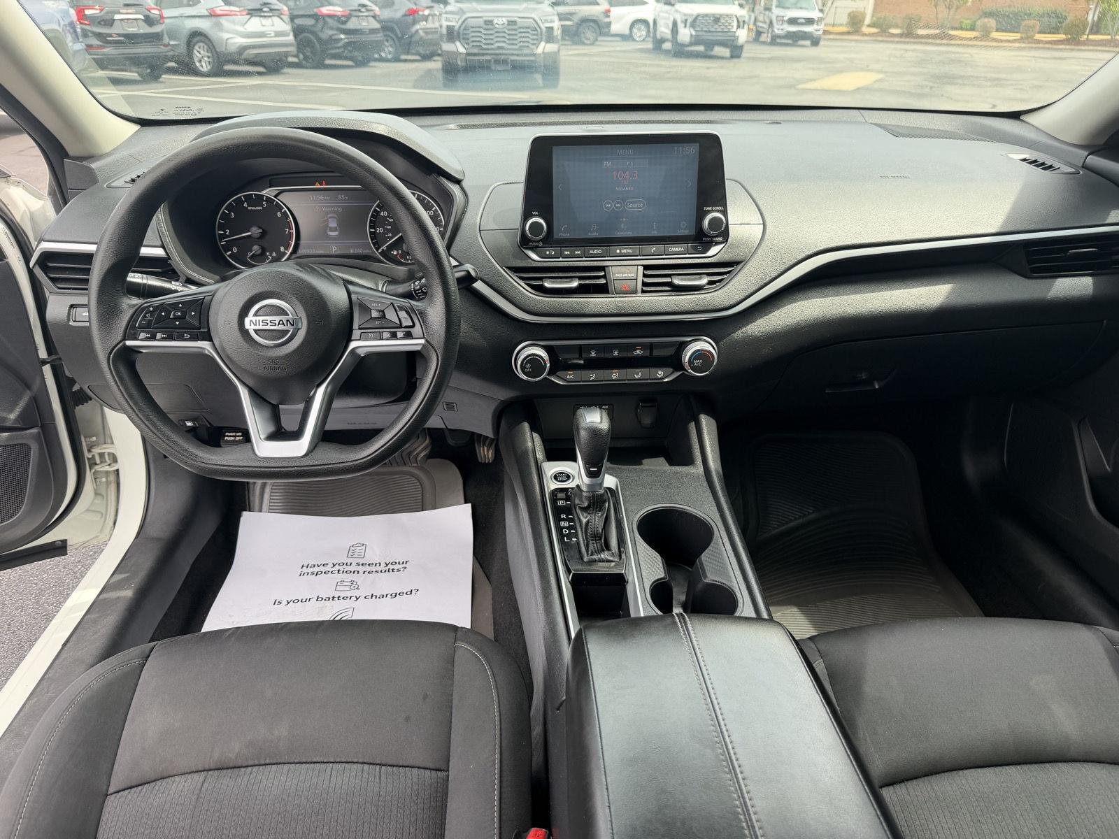 Used 2020 Glacier White Nissan 2.5 S image 16
