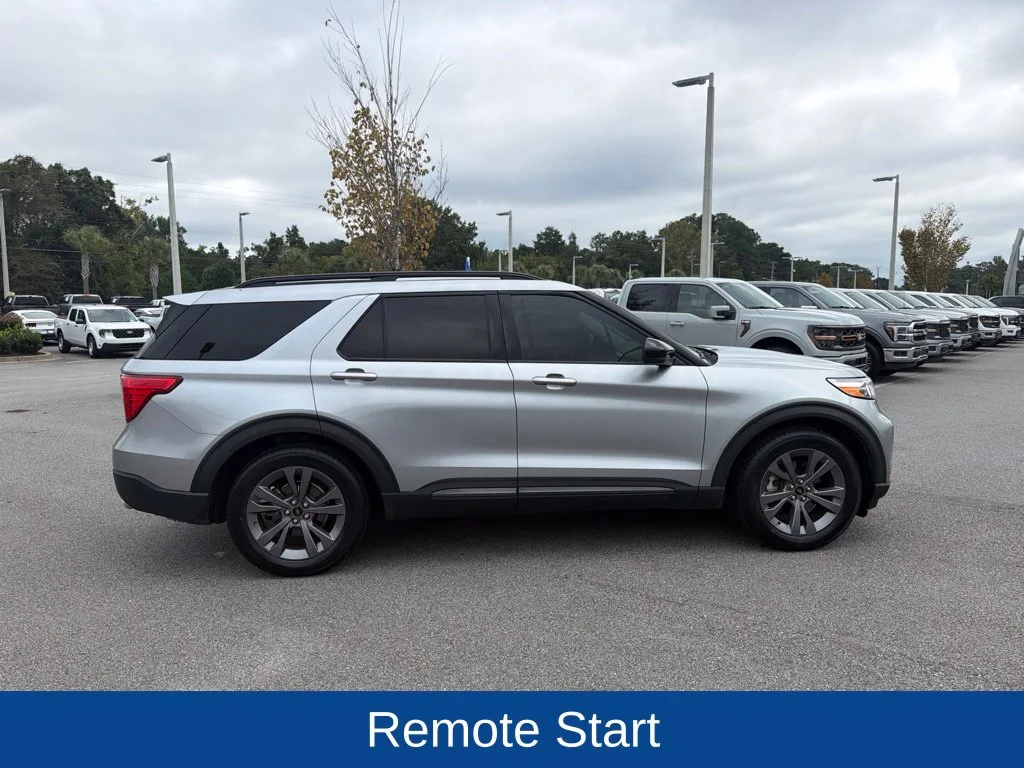 Certified Used 2022 Iconic Silver Metallic Ford XLT image 11