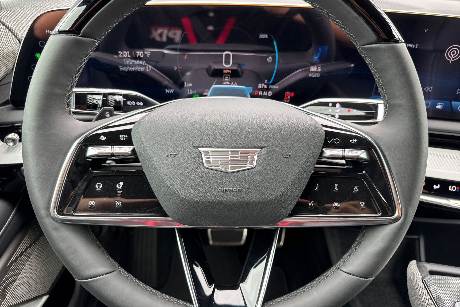 New 2027 Vibrant White Tricoat Cadillac Sport image 23