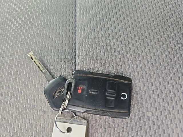 Used 2018 Gray Chevrolet LT image 33