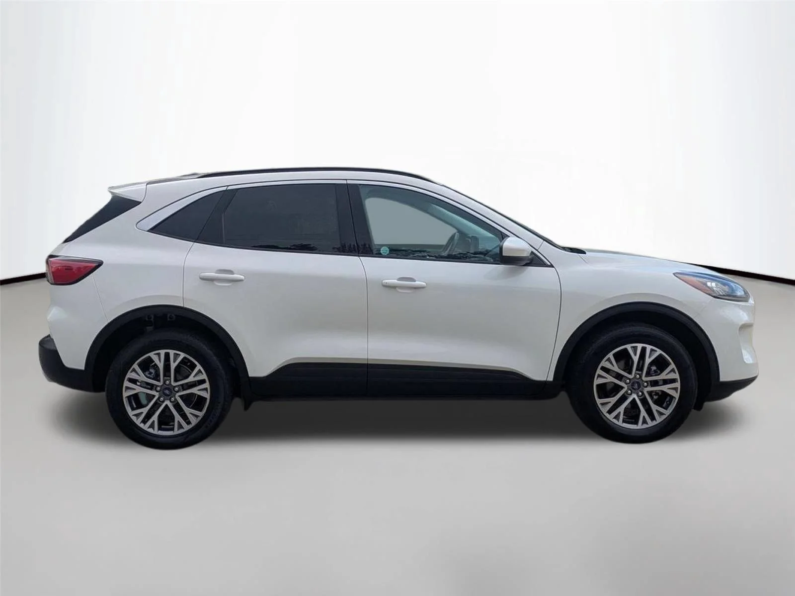 Used 2021 Star White Metallic Tri-Coat FORD  image 4