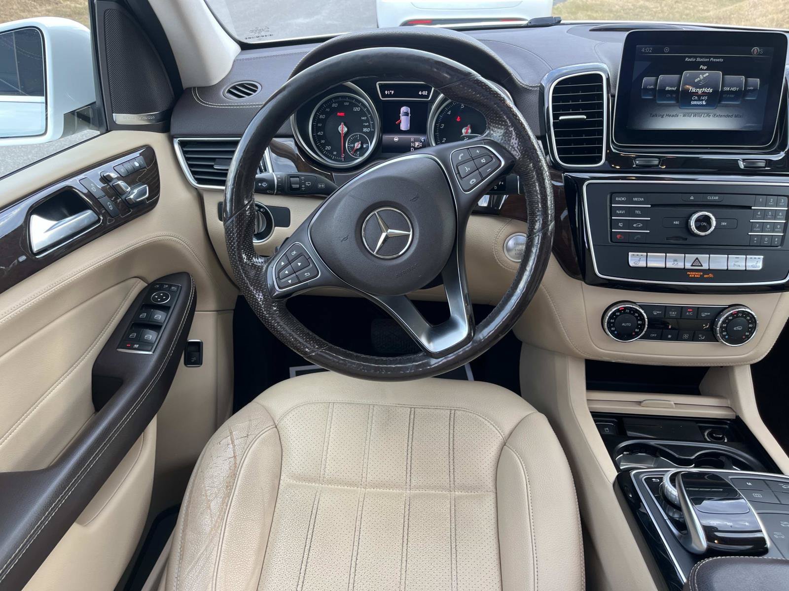 Used 2018 Polar White Mercedes-Benz GLE 350 image 14