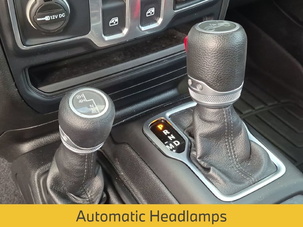 Used 2019 White Jeep Sport S image 25
