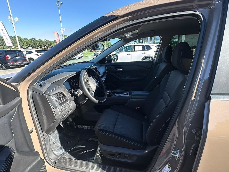 Used 2025 Baja Storm Metallic Nissan SV image 41
