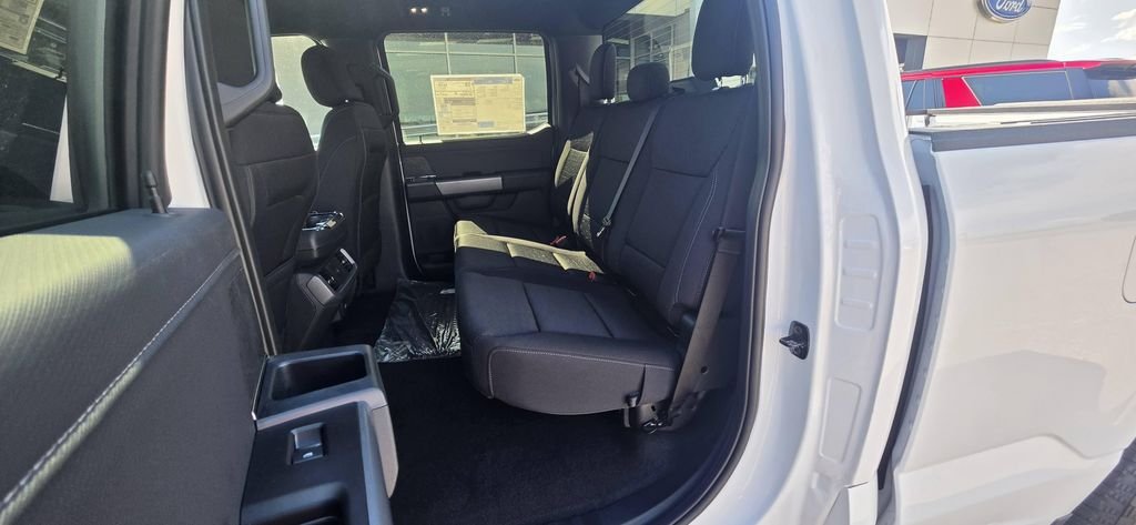 New 2026 Oxford White Ford XLT image 29