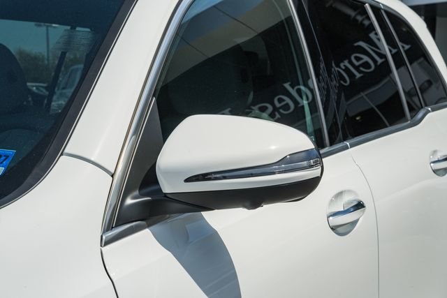 New 2026 Polar White Mercedes-Benz GLB 250 image 16