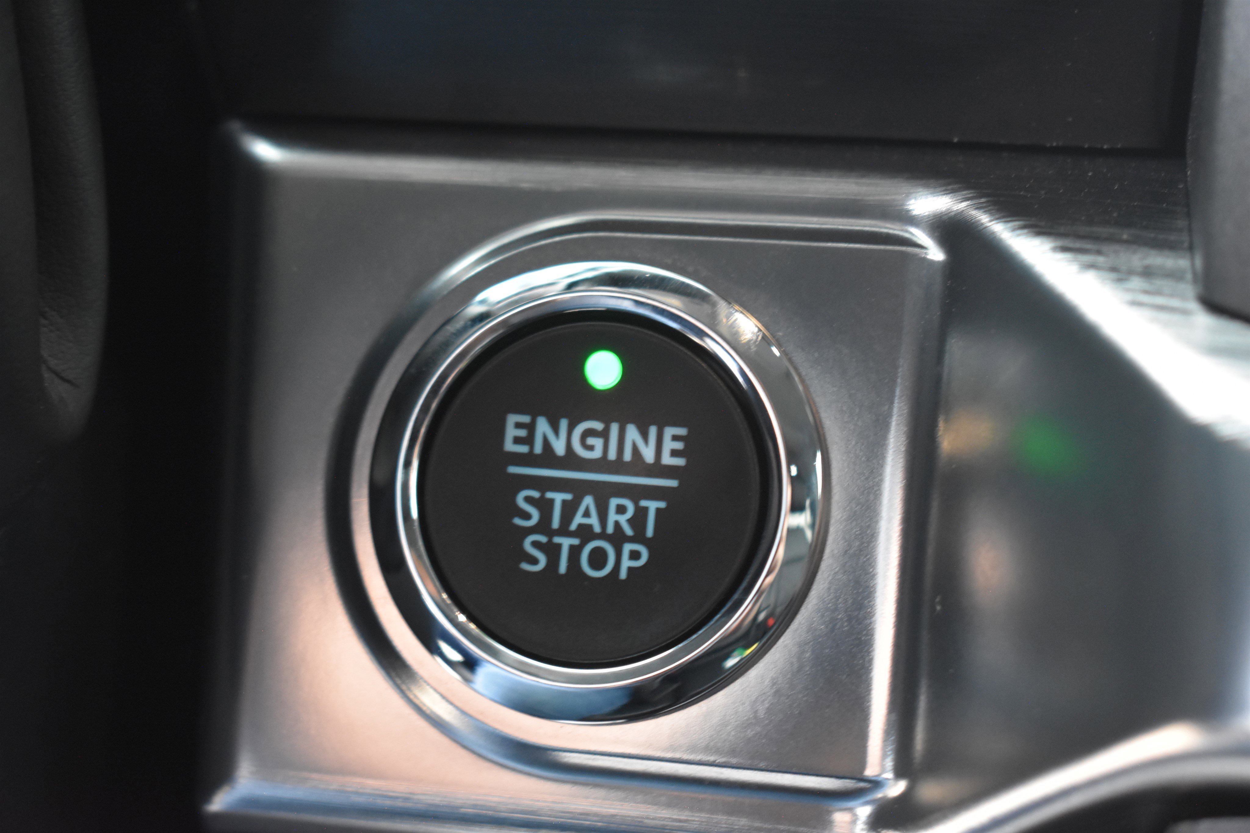 Used 2022  Ford LARIAT image 27