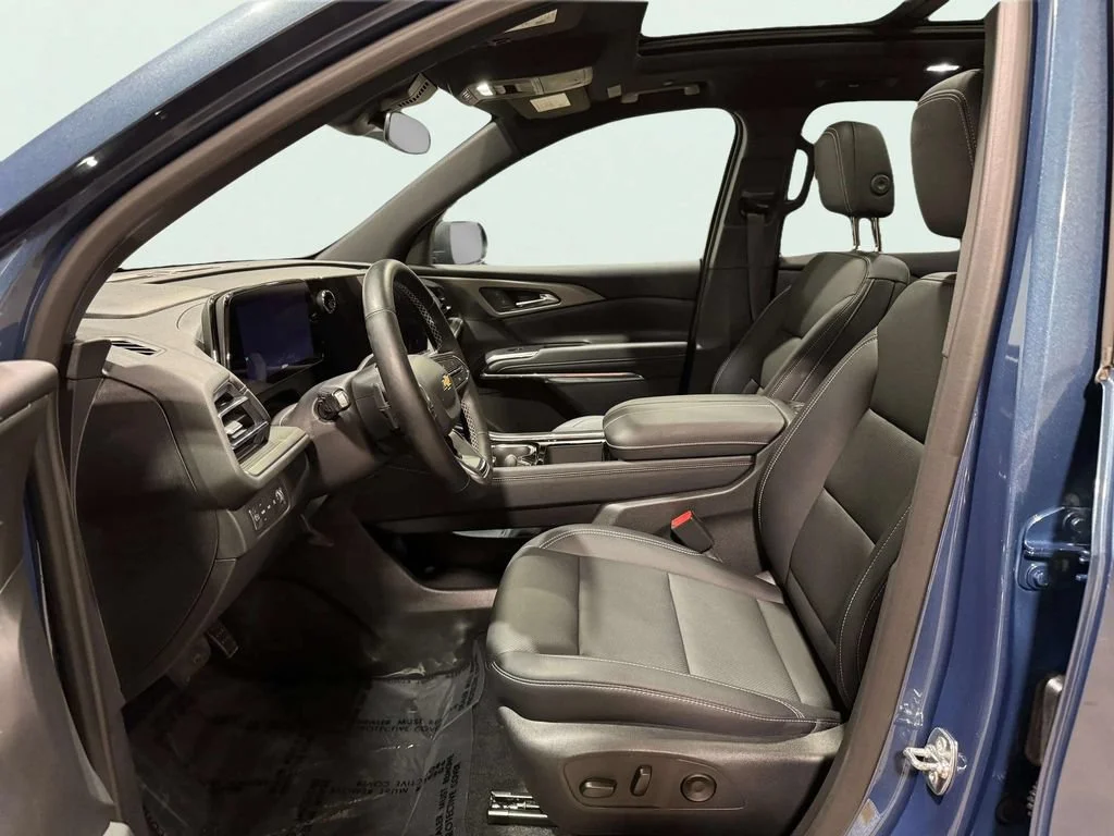 2025 Chevrolet Traverse LT - Photo 22