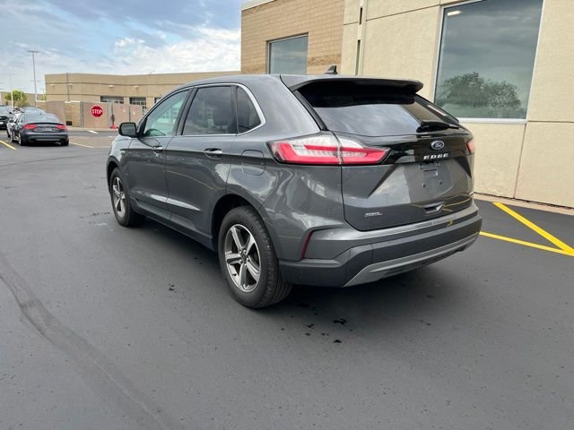 Used 2024 Gray Ford SEL image 3