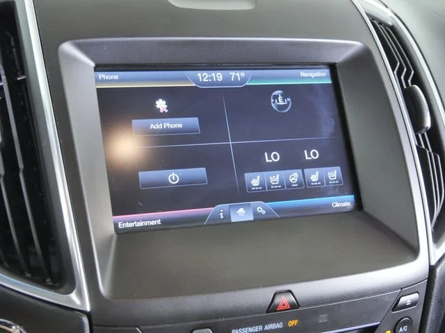 Used 2015  Ford Titanium image 23