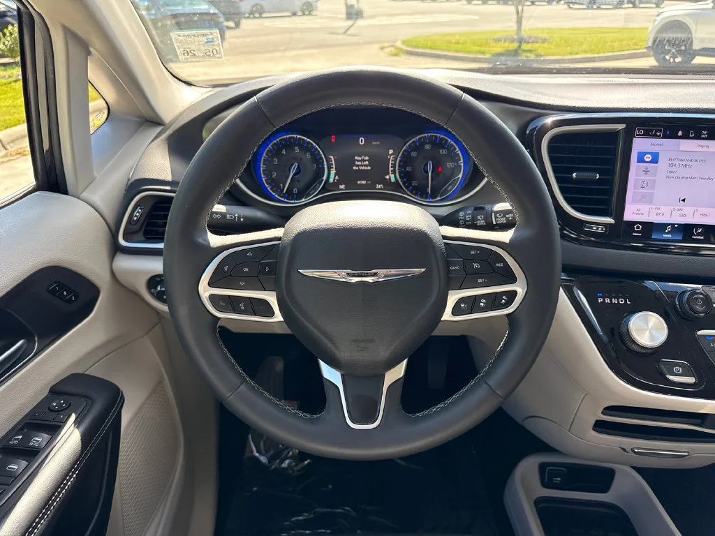 Used 2024 Diamond Black Chrysler Touring L image 19