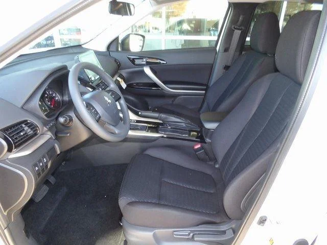 2026 Mitsubishi Eclipse Cross LE - Photo 14