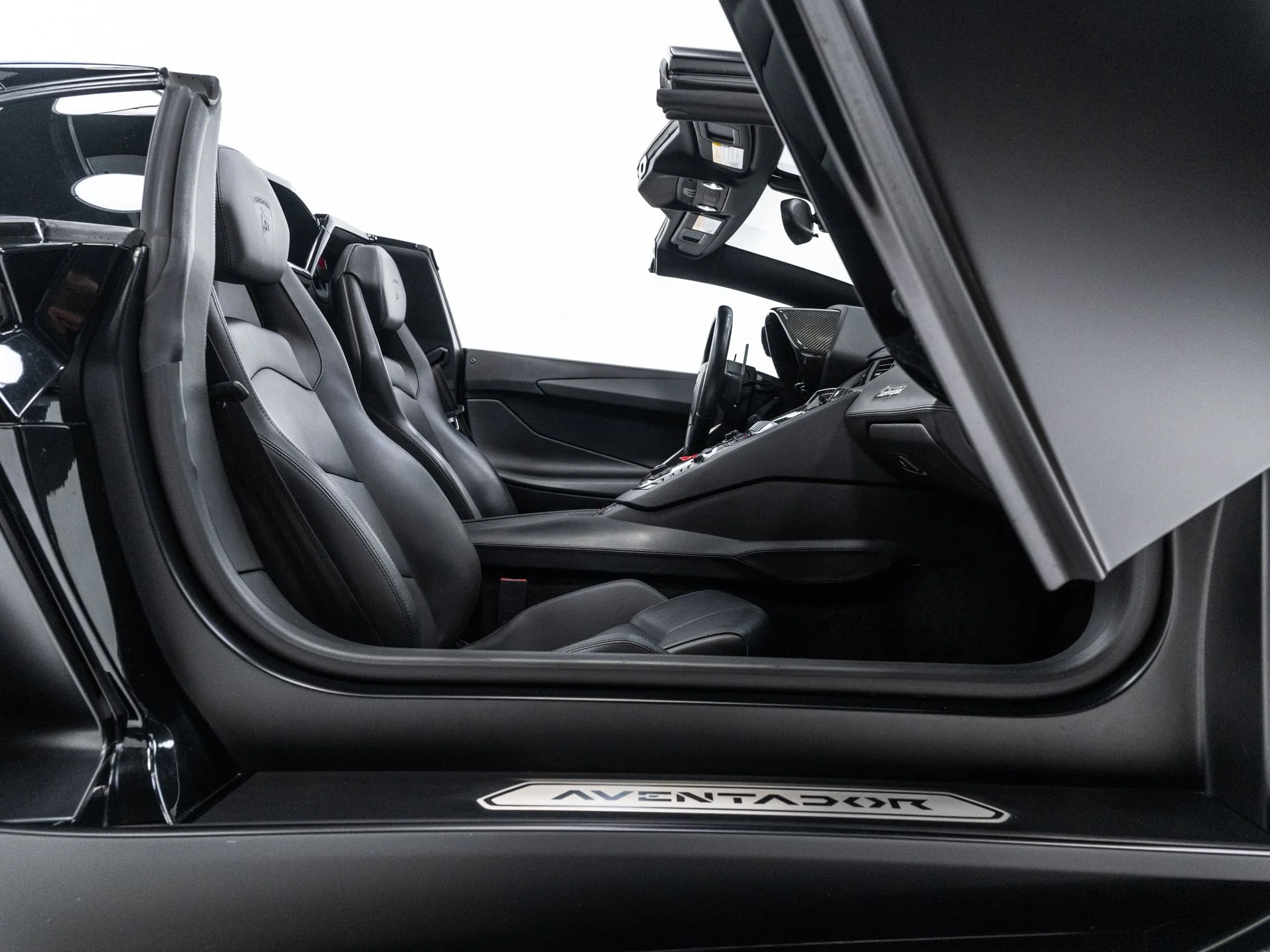 Used 2014  Lamborghini Roadster image 131