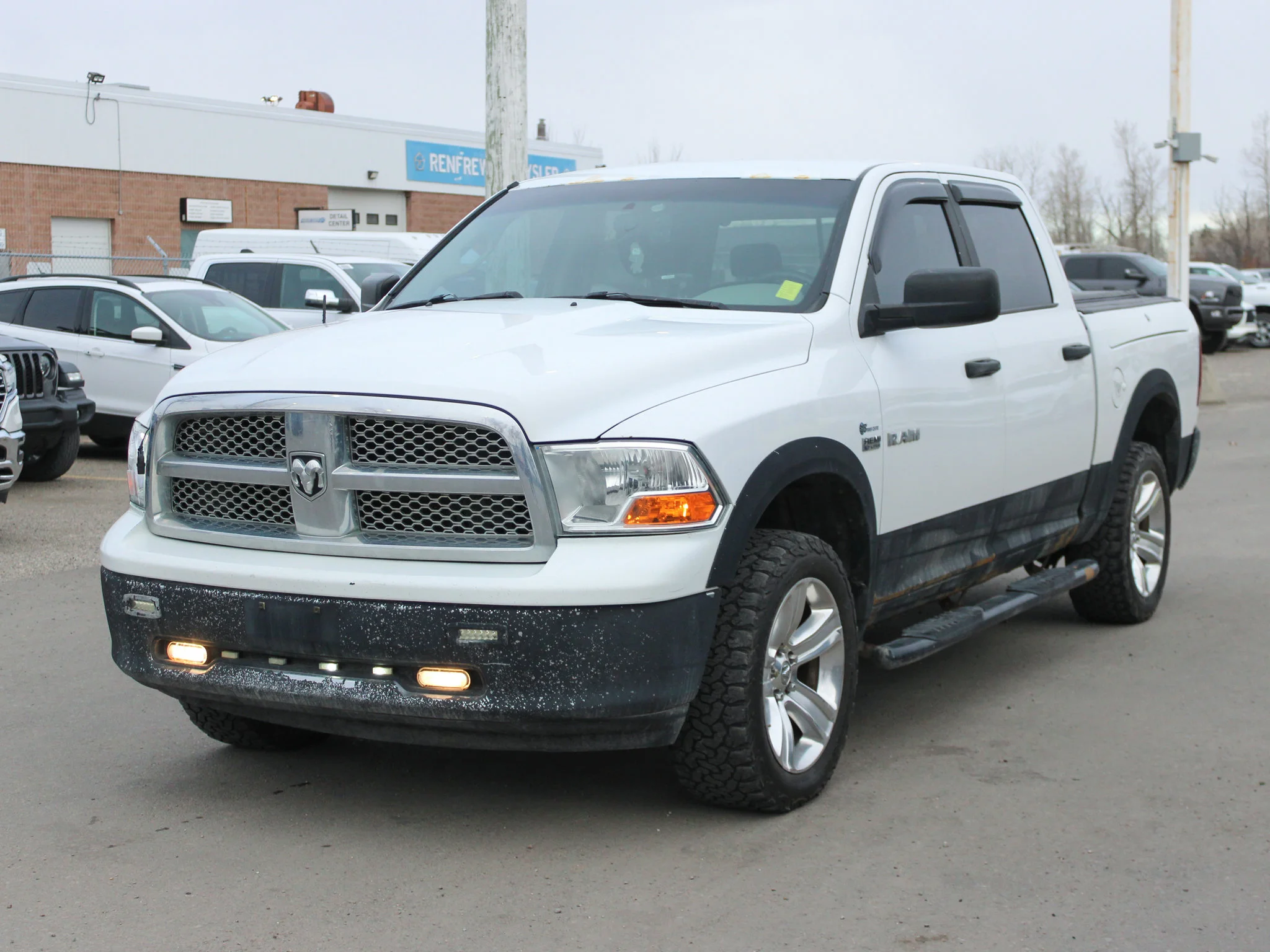 Used 2010 White Dodge SLT * Mechanics Special | HEMI V8 | RamBox | Remote Start | Tonneau Cover image 7