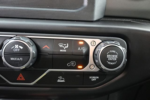 Used 2022 Black Jeep Sport image 23