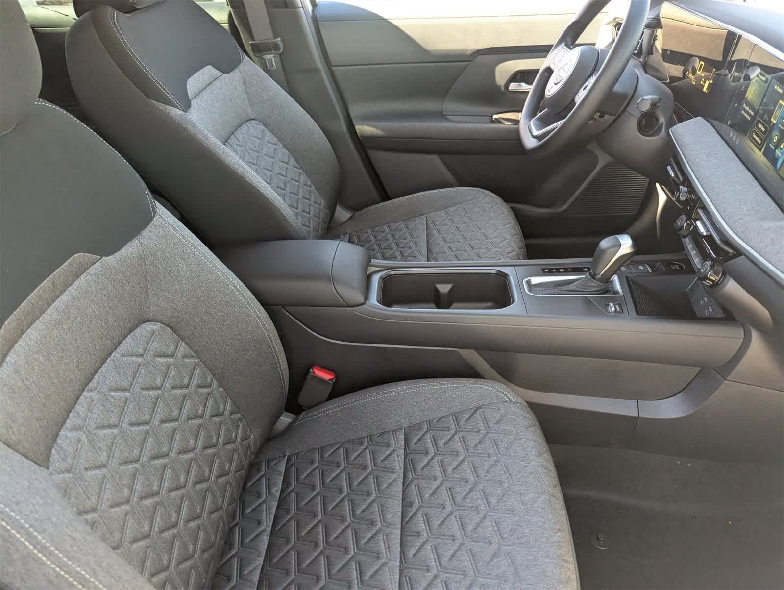 2026 Nissan KICKS SV - Photo 13