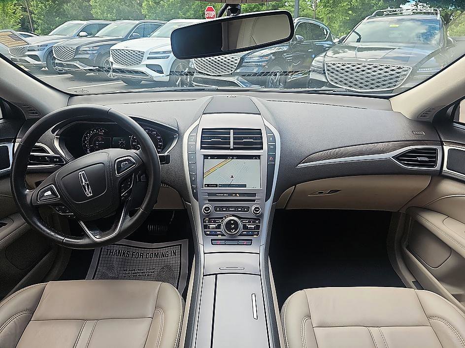 Used 2018 Mocha Metallic Lincoln Select image 31