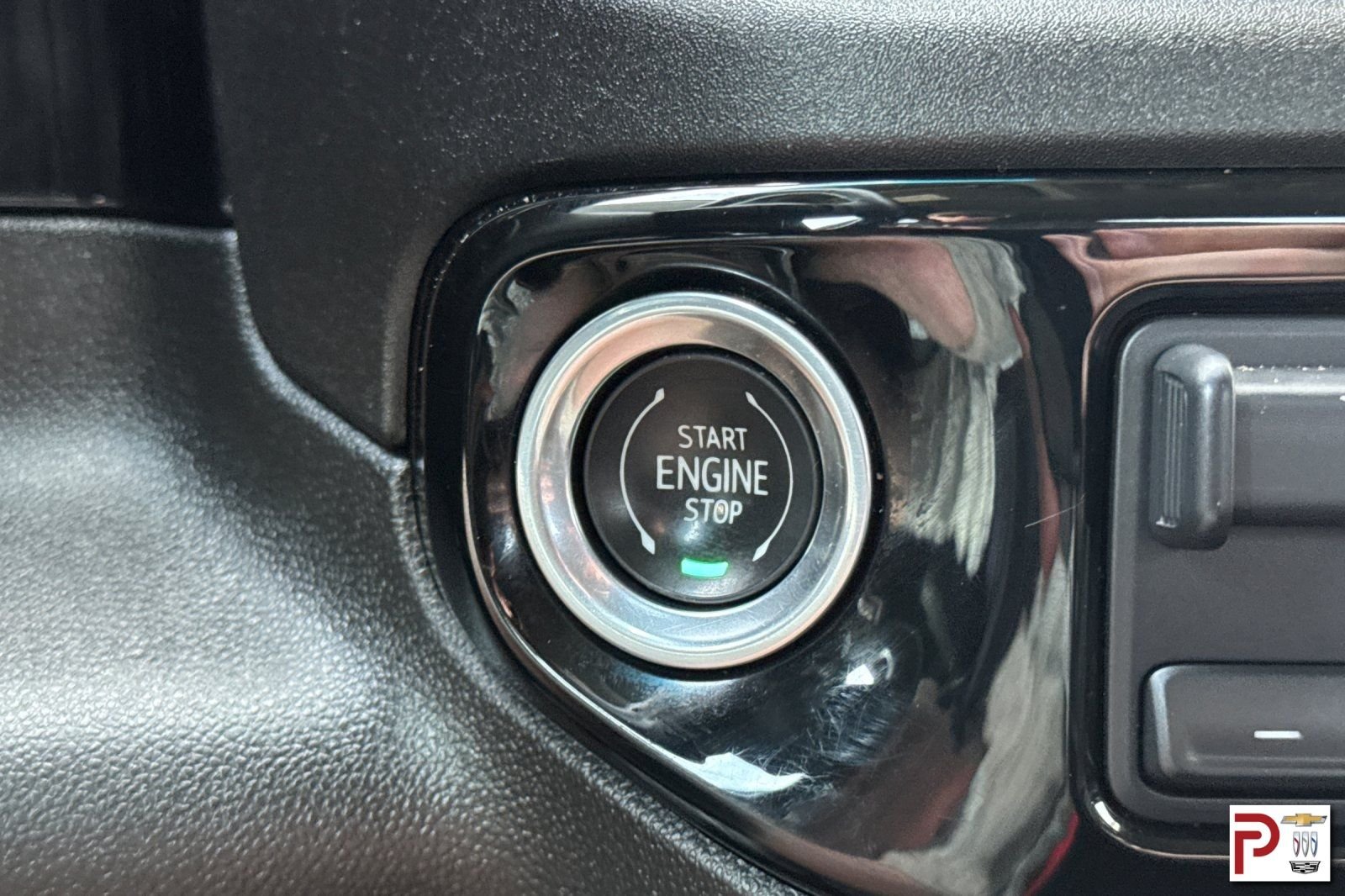 Used 2024 Gray GMC SLE image 23