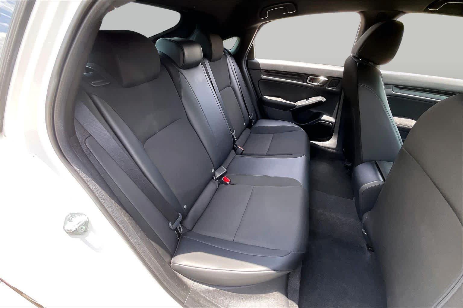 Used 2023 Platinum White Pearl Honda Sport image 18