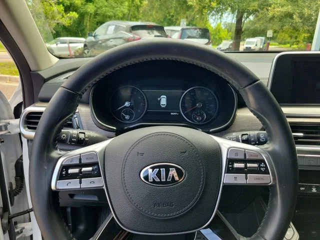 Used 2021 White Kia SX image 20