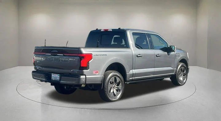 Certified Used 2023 Carbonized Gray Metallic Ford Lariat image 4